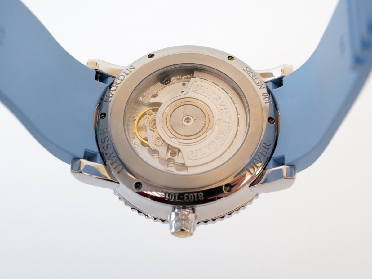 Швейцарський годинник Ulysse Nardin Lady Diver 40 Diamond MOP Dial