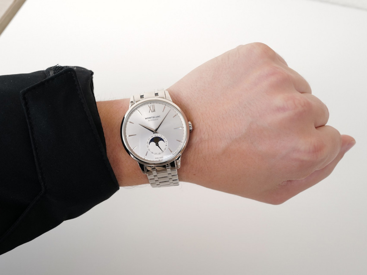 Swiss watch Montblanc Heritage 39 Spirit Moonphase Silver Dial Automatic