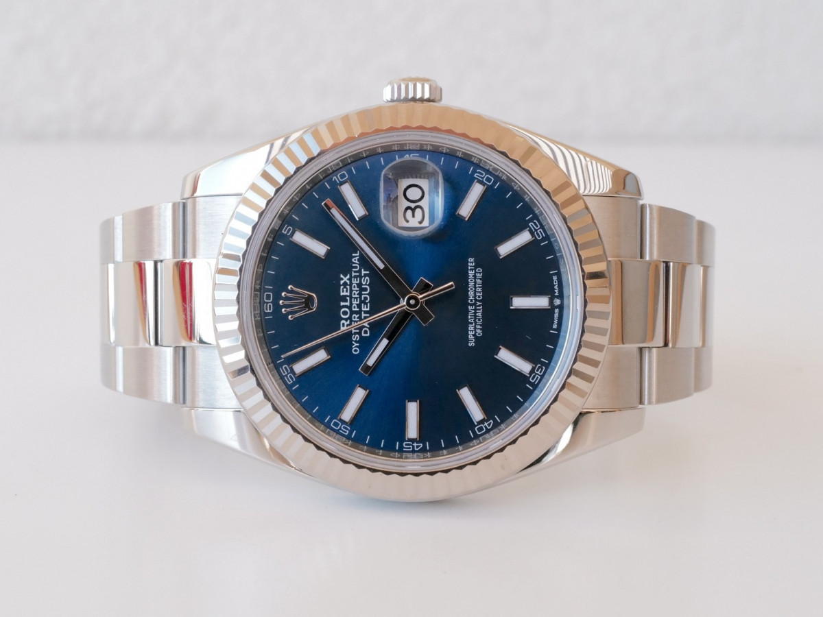 Швейцарський годинник Rolex Datejust 41 Blue Dial Oyster Steel Fluted 18K White Gold Bezel