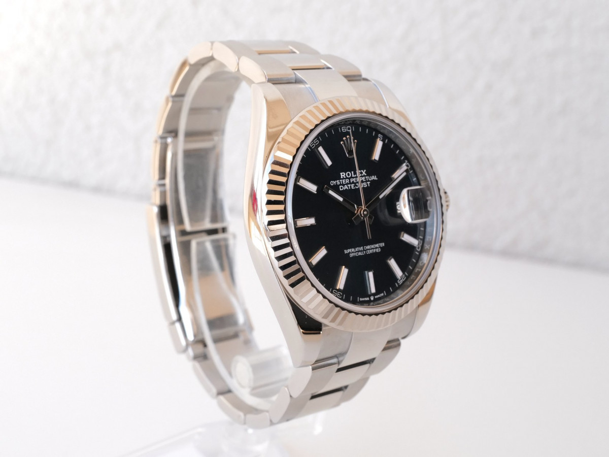 Швейцарський годинник Rolex Datejust 41 Blue Dial Oyster Steel Fluted 18K White Gold Bezel