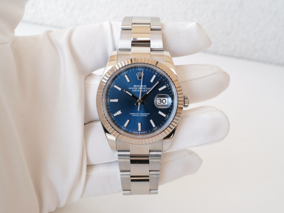 Швейцарський годинник Rolex Datejust 41 Blue Dial Oyster Steel Fluted 18K White Gold Bezel