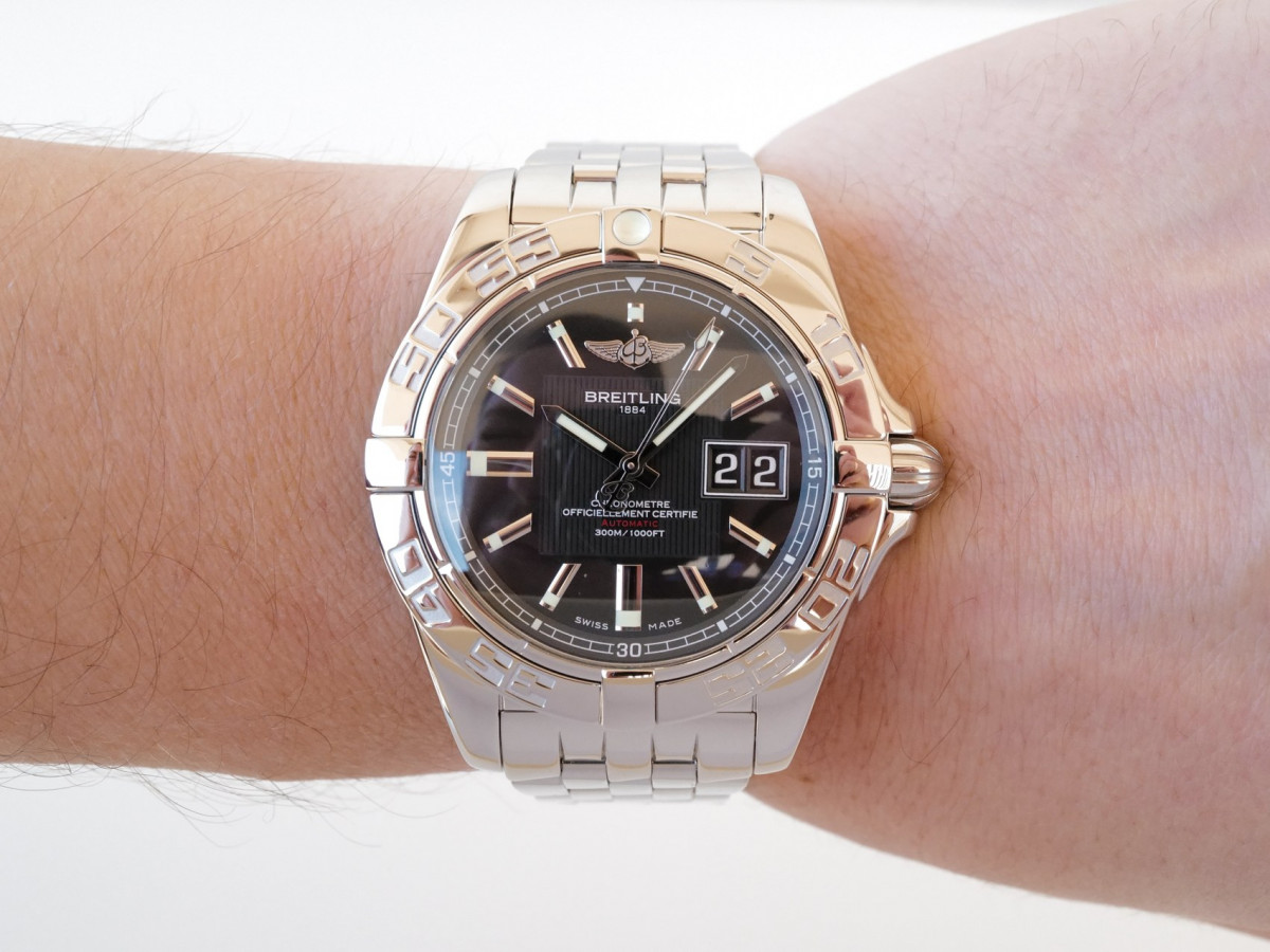 Швейцарський годинник Breitling Galactic 41 Black Dial