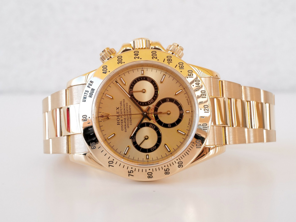 Швейцарський годинник Rolex Daytona Zenith 18K Yellow Gold Chronograph Champagne Dial