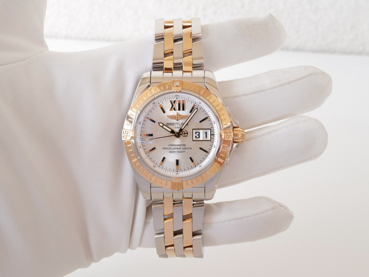 Швейцарський годинник Breitling Galactic 41 Cockpit Big Date Steel 18K Rose Gold White Dial