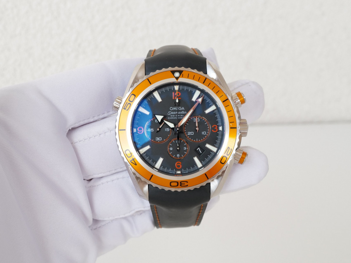Швейцарський годинник Omega Seamaster Planet Ocean Chronograph 600M 45.5