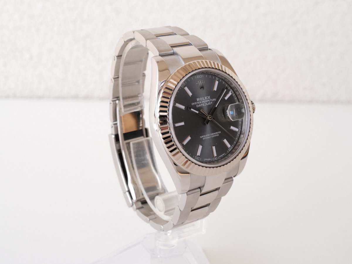 Швейцарський годинник Rolex Datejust 41 Oyster Rhodium Dial