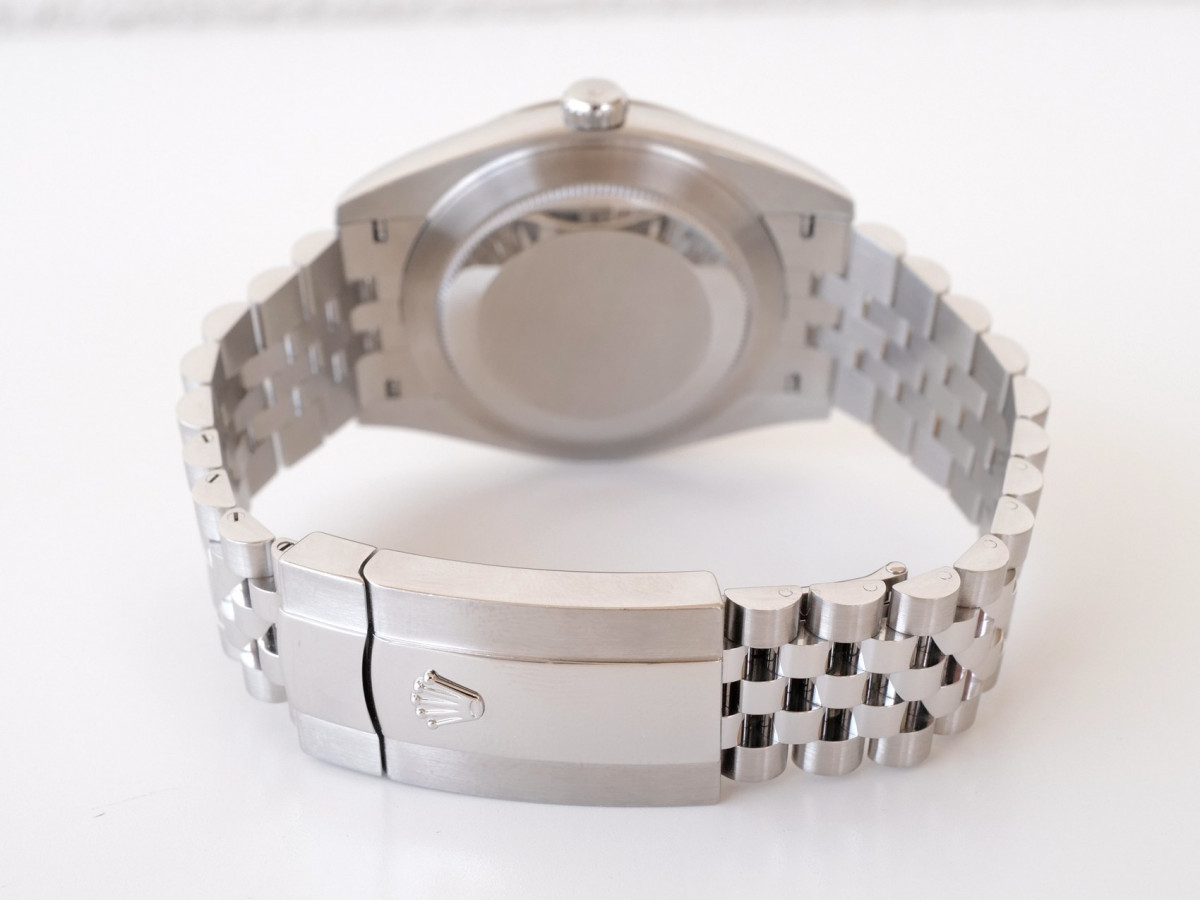 Швейцарський годинник Rolex Datejust 41 Silver Dial Jubilee