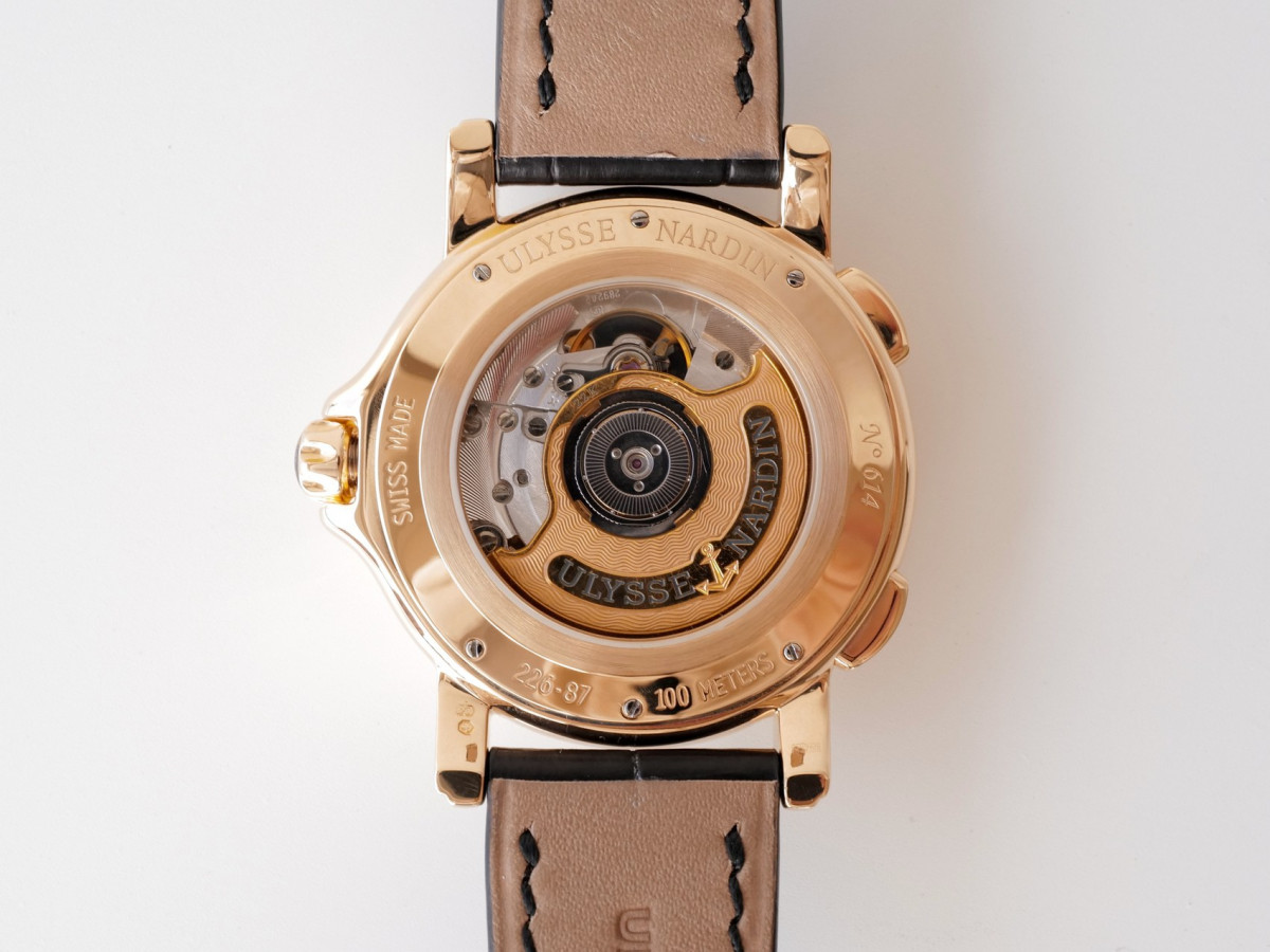 Швейцарские часы Ulysse Nardin 40 GMT Big Date 18K Rose Gold