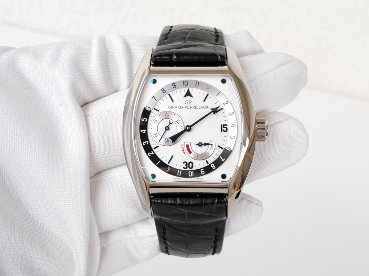 Швейцарские часы Girard-Perregaux Richeville Day Night