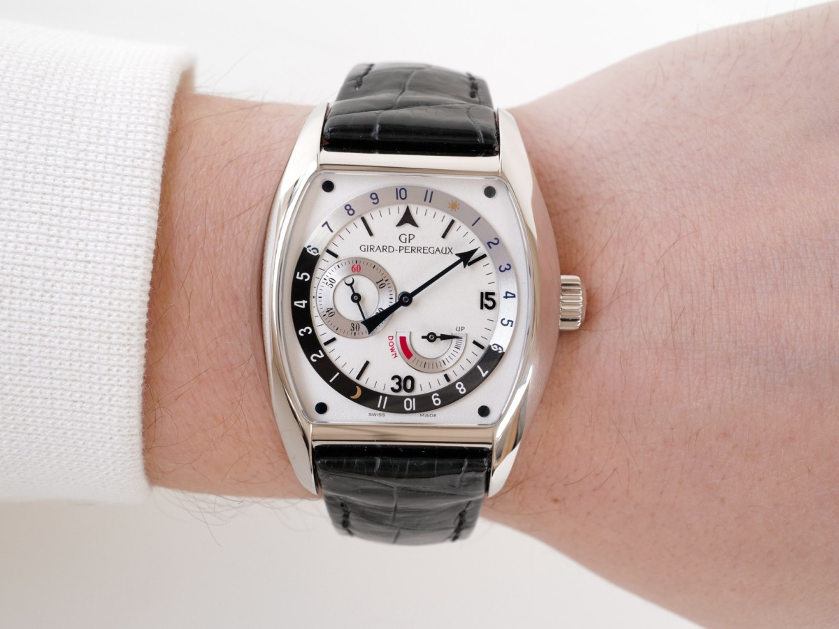 Швейцарские часы Girard-Perregaux Richeville Day Night