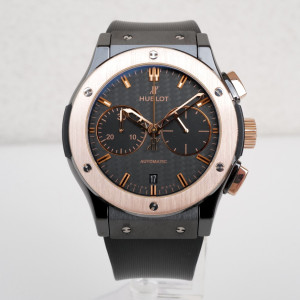 Швейцарские часы Hublot Classic Fusion Chronograph 45 Ceramic 18K Rose Gold