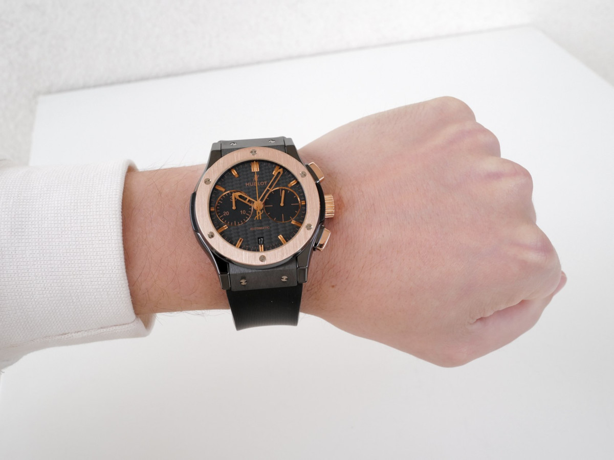 Швейцарские часы Hublot Classic Fusion Chronograph 45 Ceramic 18K Rose Gold