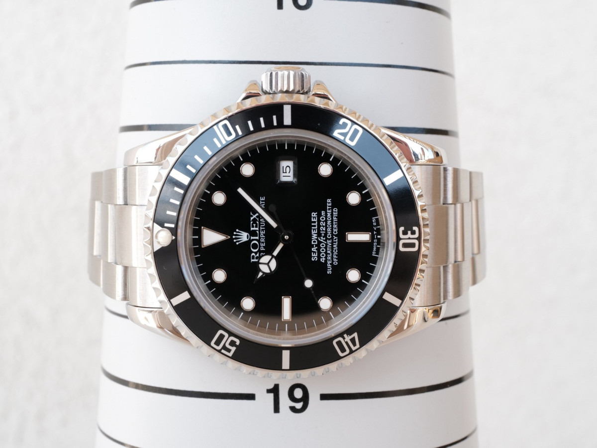Швейцарський годинник Rolex Sea-Dweller 4000