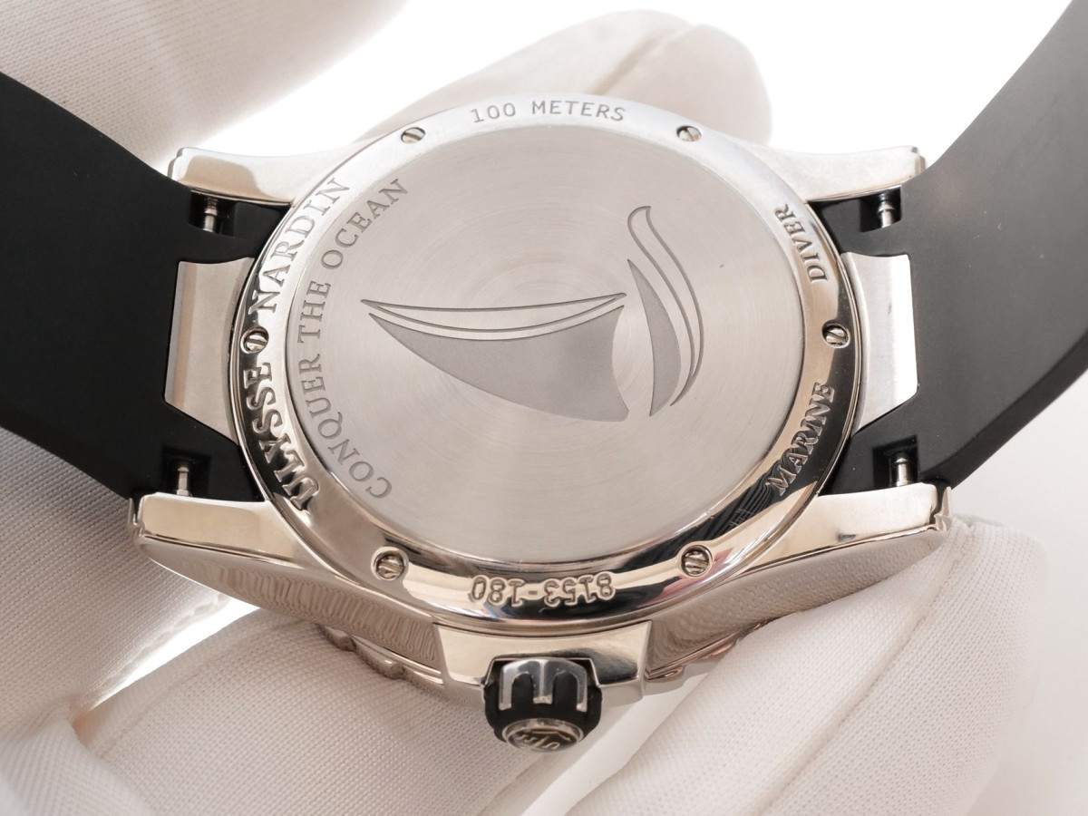 Швейцарские часы Ulysse Nardin Lady Diver Black Diamond Dial