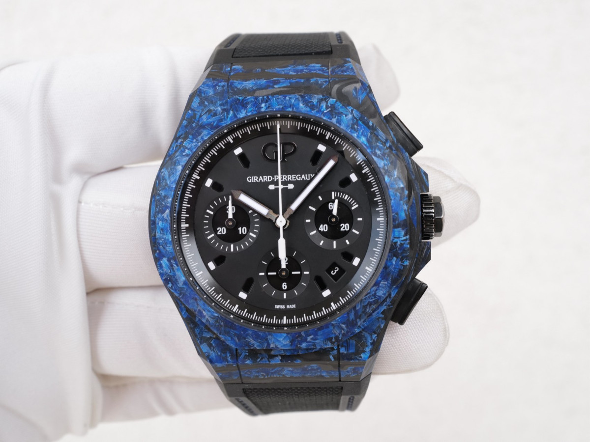Швейцарський годинник Girard Perregaux Carbon Glass Laureato Absolute Rock 44 Limited Edition of 100