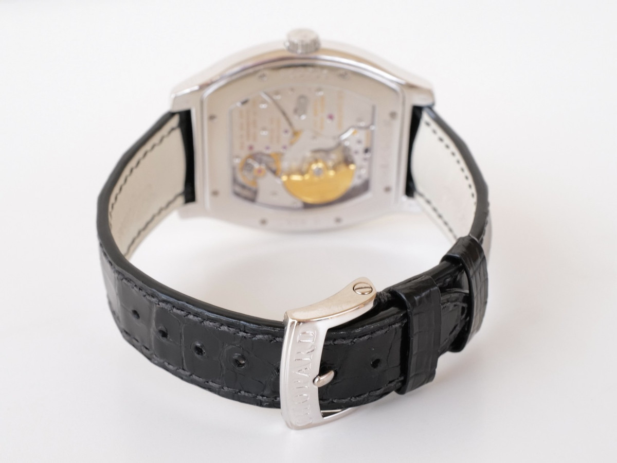 Швейцарские часы Chopard L.U.C. Tonneau 18K White Gold Limited Edition Black Dial