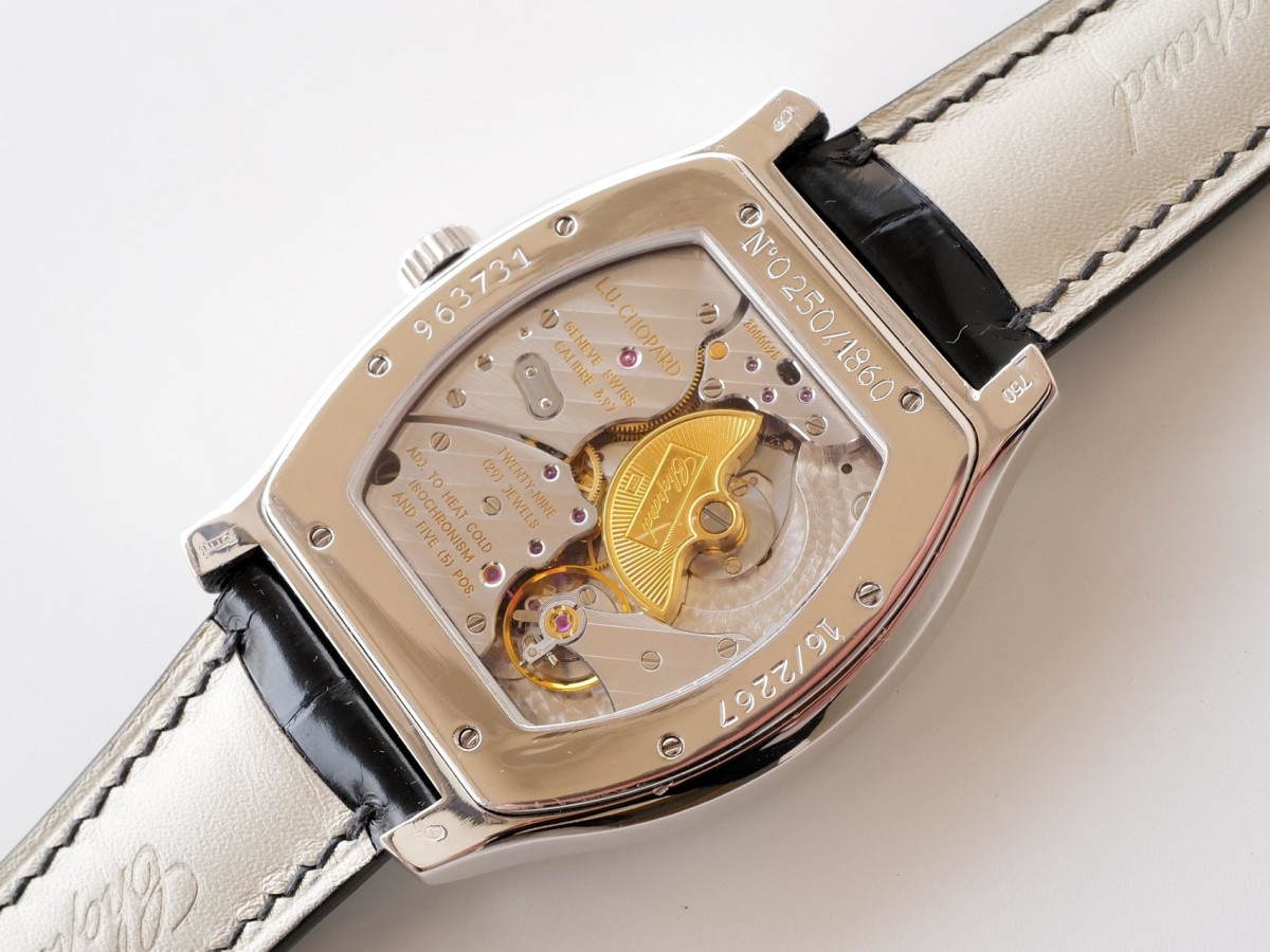 Швейцарские часы Chopard L.U.C. Tonneau 18K White Gold Limited Edition Black Dial