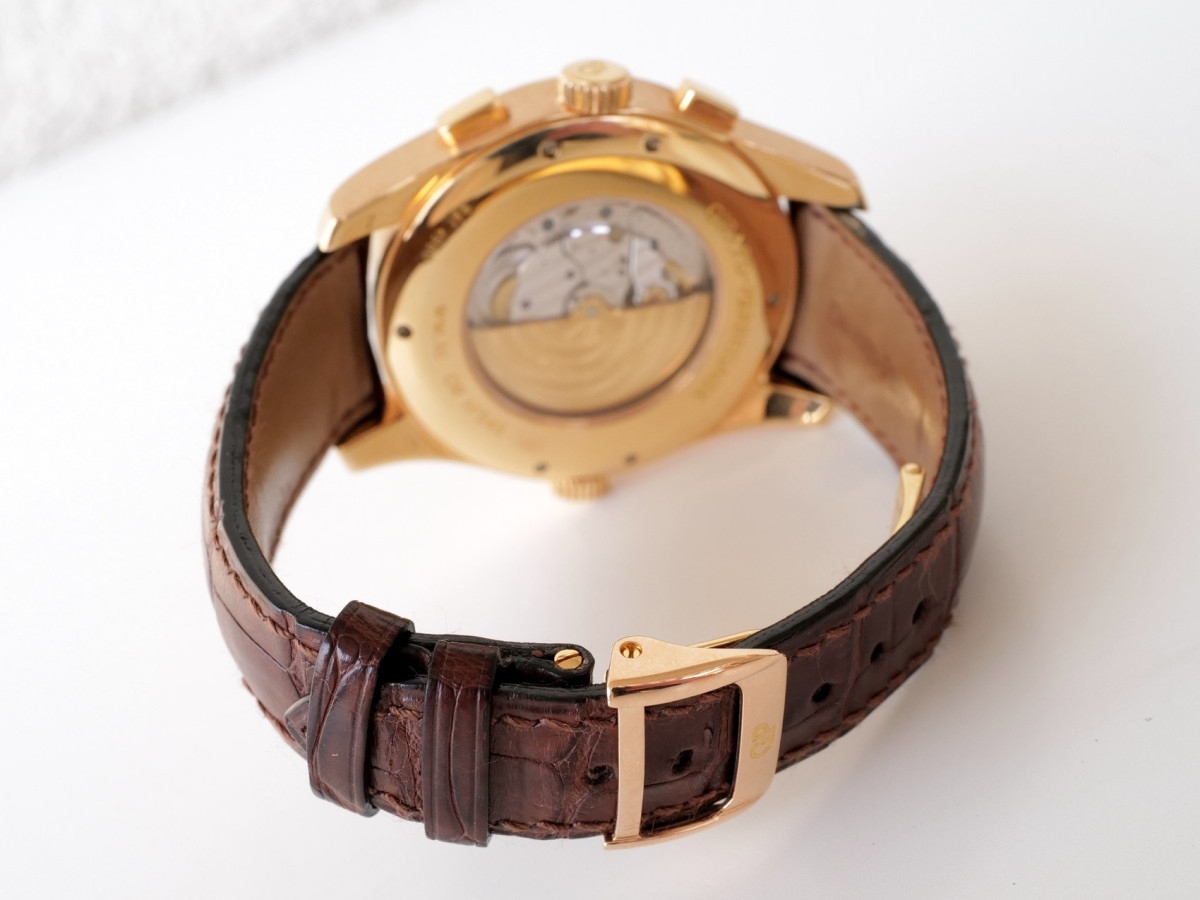 Швейцарские часы Girard Perregaux WW.TC Traveller 43 Chronograph 18K Rose Gold