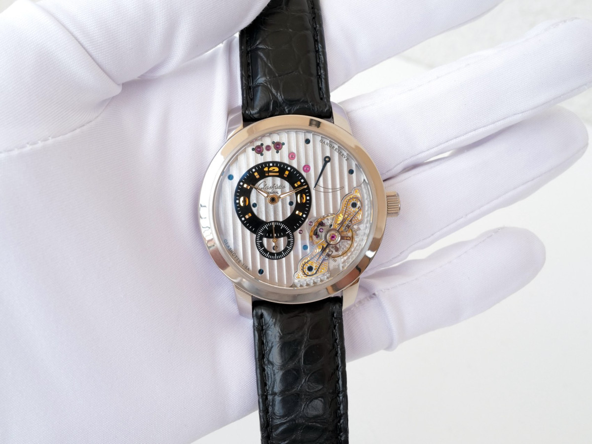 Швейцарський годинник Glashutte Original PanoInverse 42 XL 18K White Gold Manual Wind