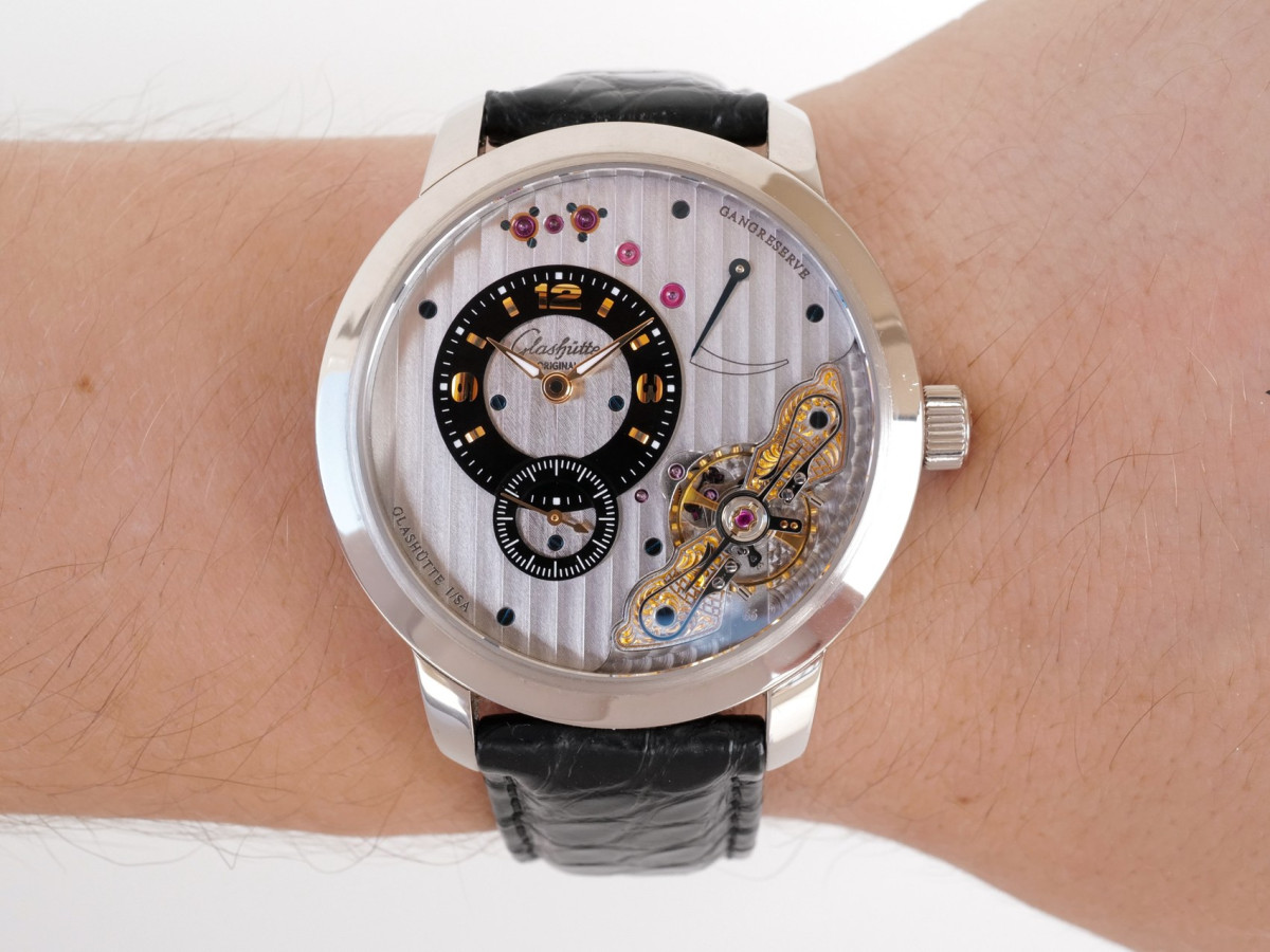 Швейцарський годинник Glashutte Original PanoInverse 42 XL 18K White Gold Manual Wind