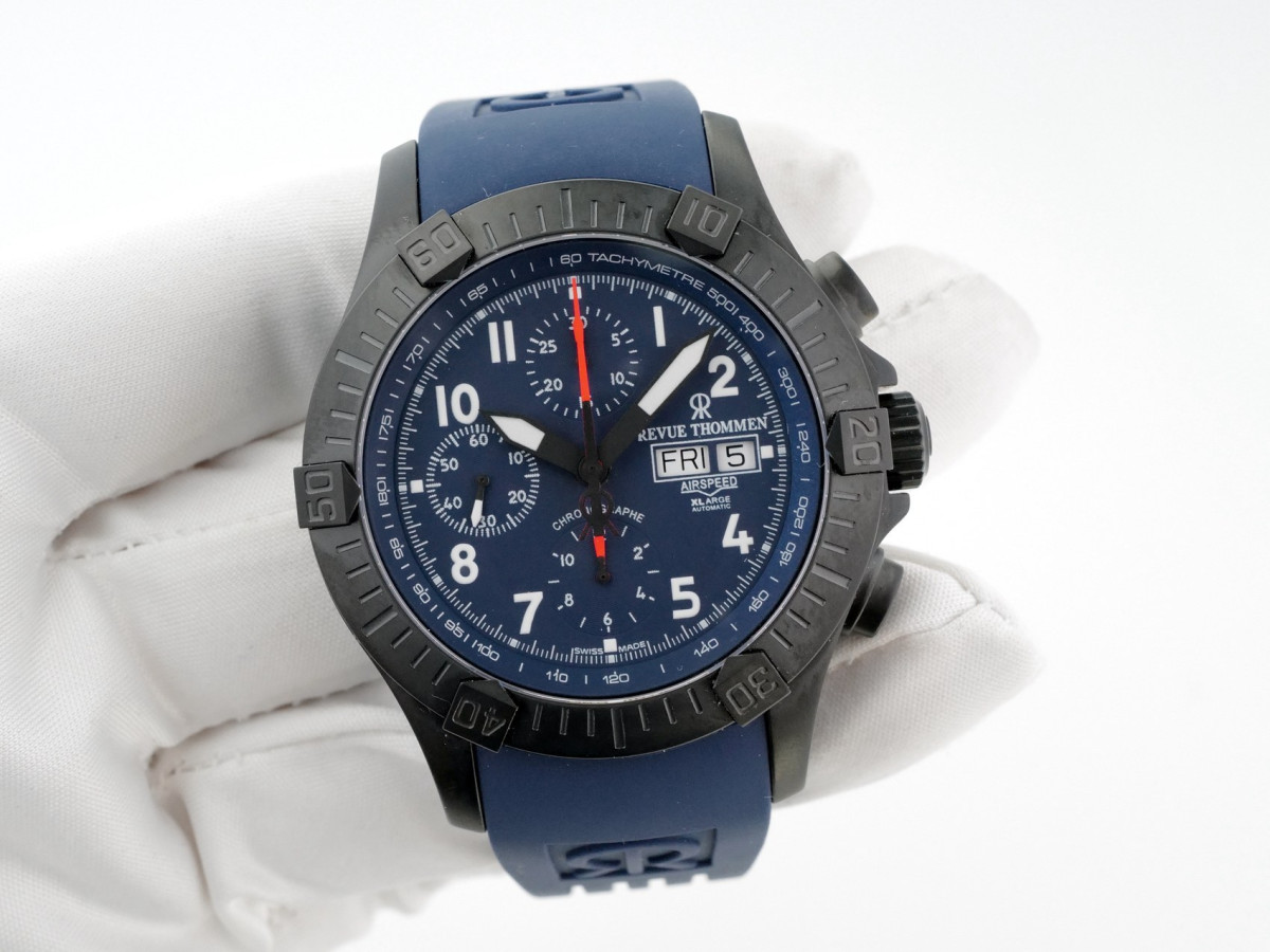Швейцарський годинник Revue Thommen Air Speed Chronograph 43