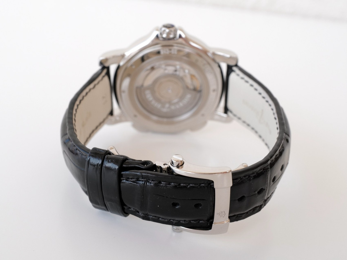 Швейцарские часы Ulysse Nardin GMT Big Date 42 Black Dial