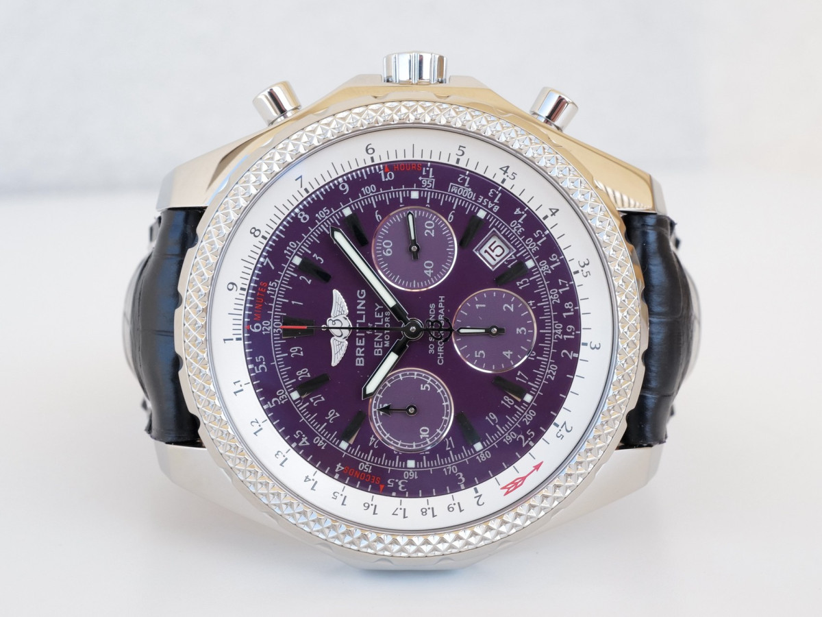 Швейцарские часы Breitling Bentley Motors T Chronograph 49 Burgundy Purple Violet Dial