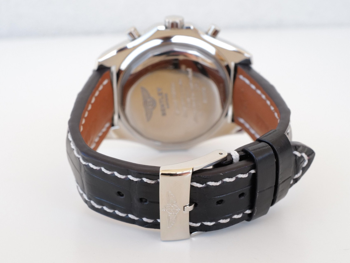 Швейцарские часы Breitling Bentley Motors T Chronograph 49 Burgundy Purple Violet Dial