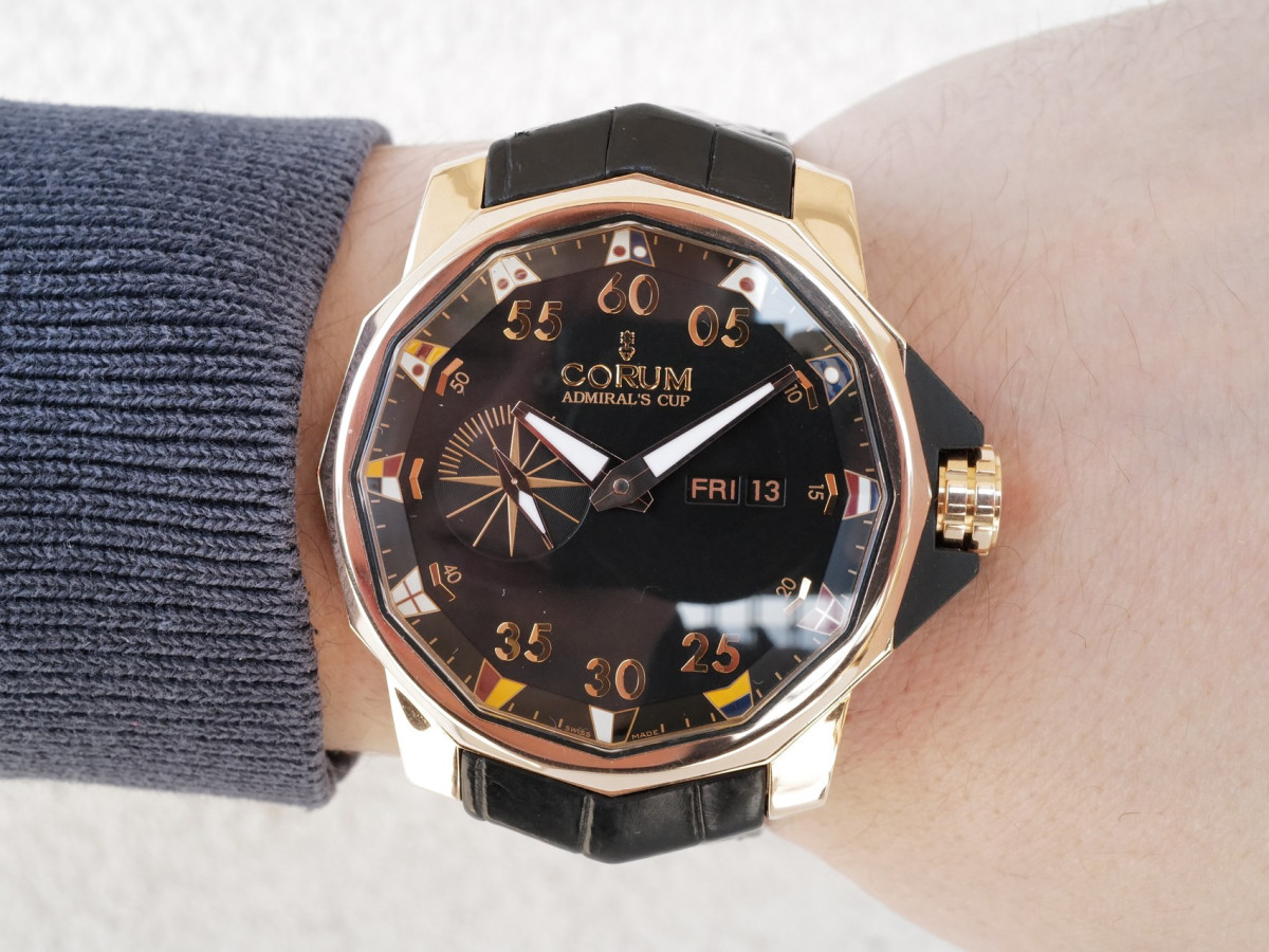 Швейцарський годинник Corum Admiral's Cup Challenger 48 Competition 18K Rose Gold