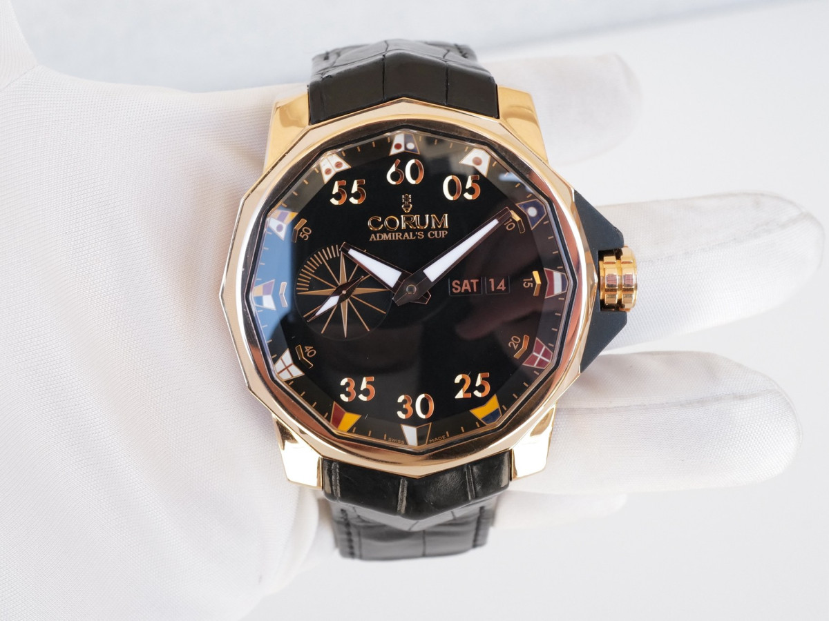 Швейцарський годинник Corum Admiral's Cup Challenger 48 Competition 18K Rose Gold