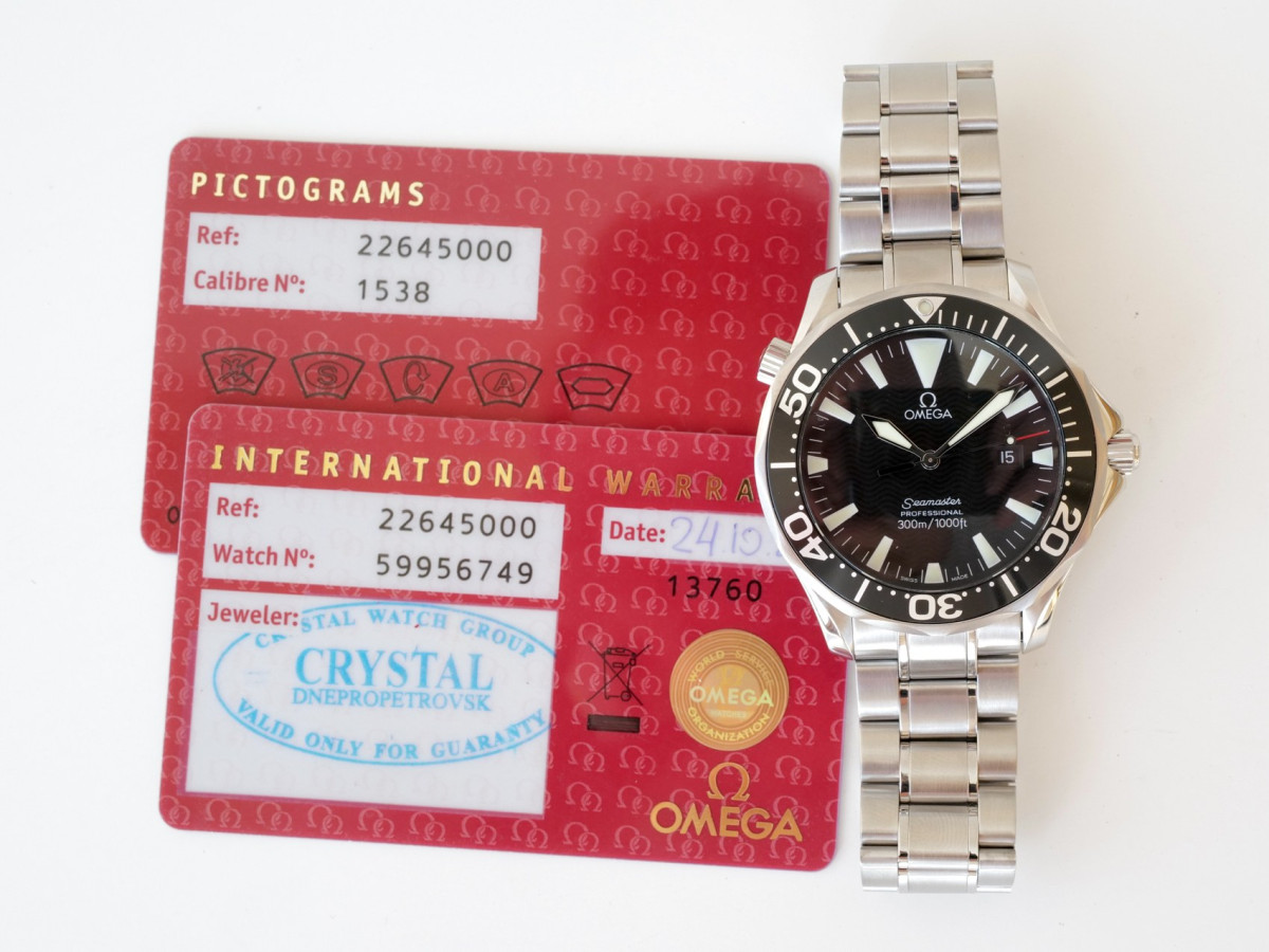 Швейцарские часы Omega Seamaster Professional Diver 300M 41 Black Dial Sword Hands Quartz