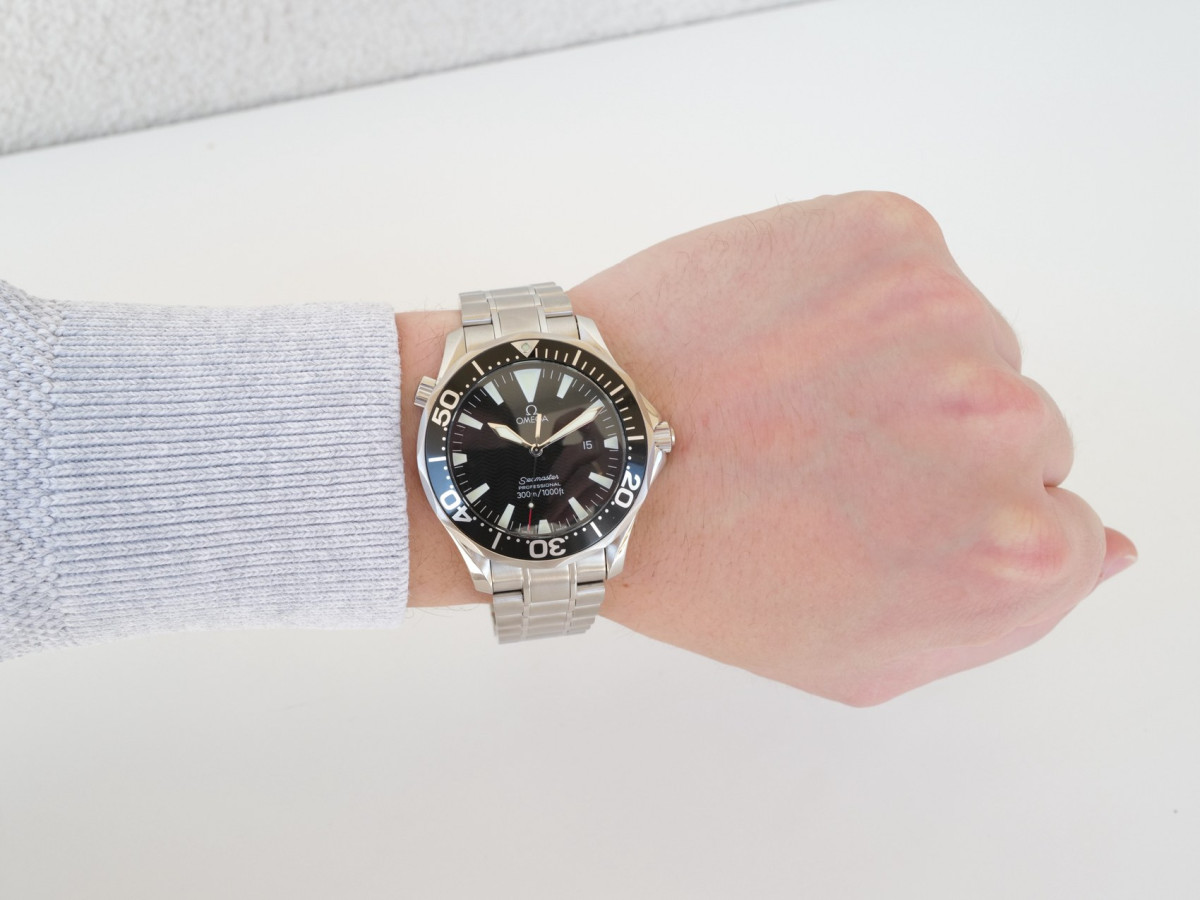 Швейцарские часы Omega Seamaster Professional Diver 300M 41 Black Dial Sword Hands Quartz