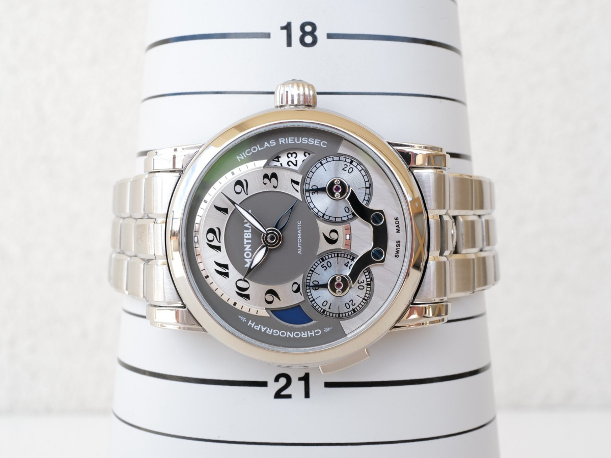 Швейцарские часы Montblanc Nicolas Rieussec 43 Single Button Monopoussoir Chronograph GMT