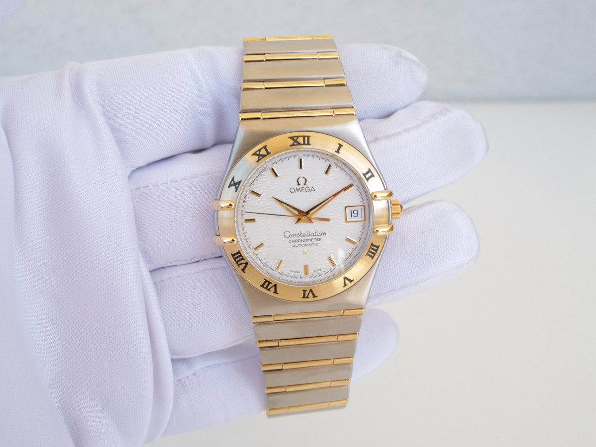 Швейцарские часы Omega Constellation 36 Automatic Steel Yellow Gold Silver Dial