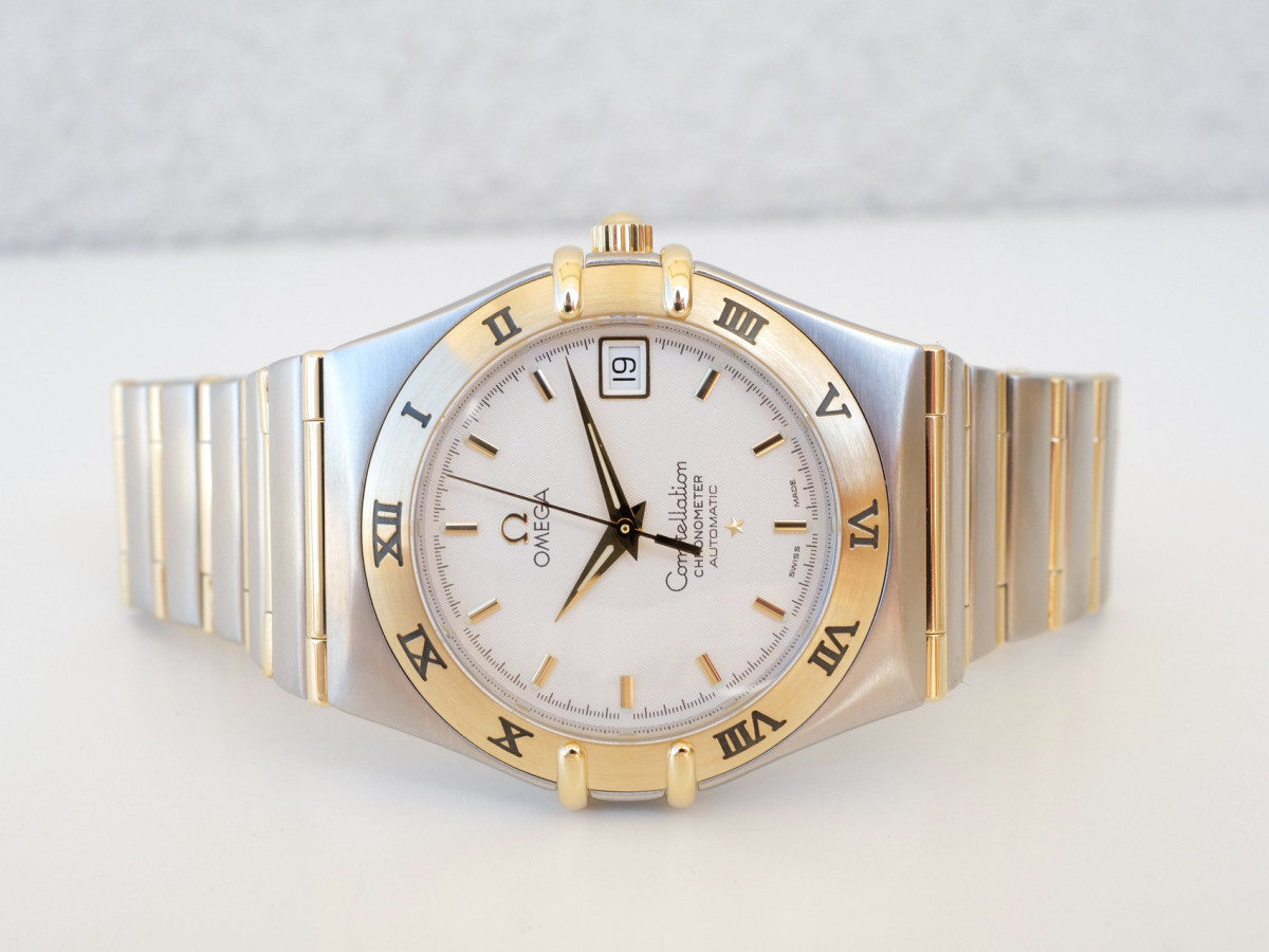 Швейцарские часы Omega Constellation 36 Automatic Steel Yellow Gold Silver Dial