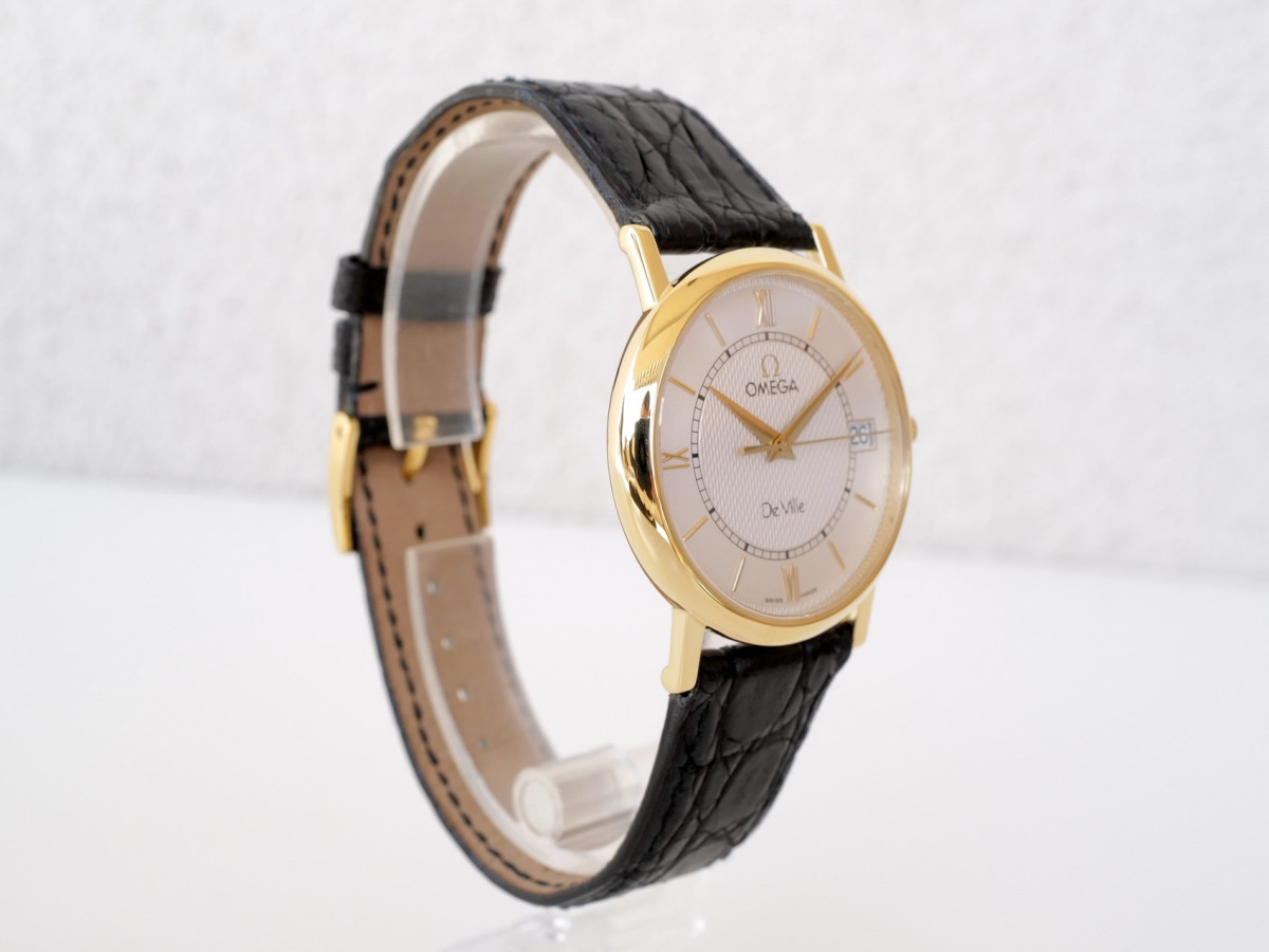 Швейцарские часы Omega De Ville 32 Quartz 18K Yellow Gold