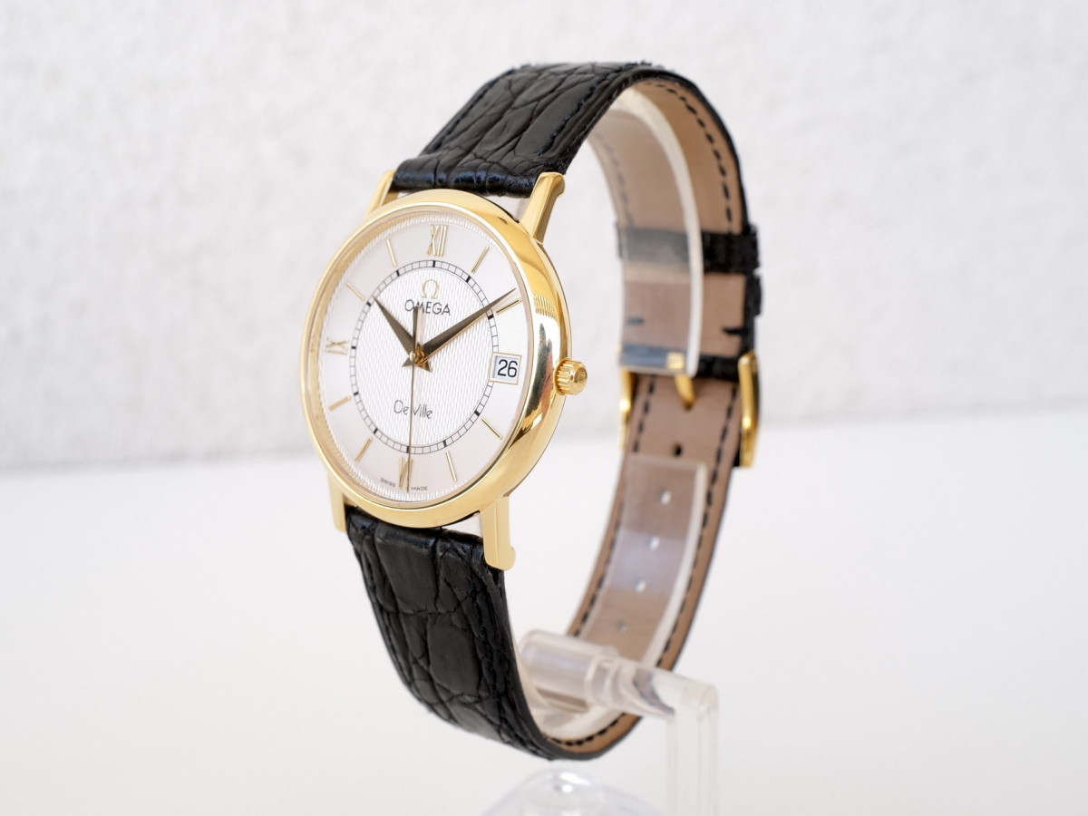 Швейцарские часы Omega De Ville 32 Quartz 18K Yellow Gold