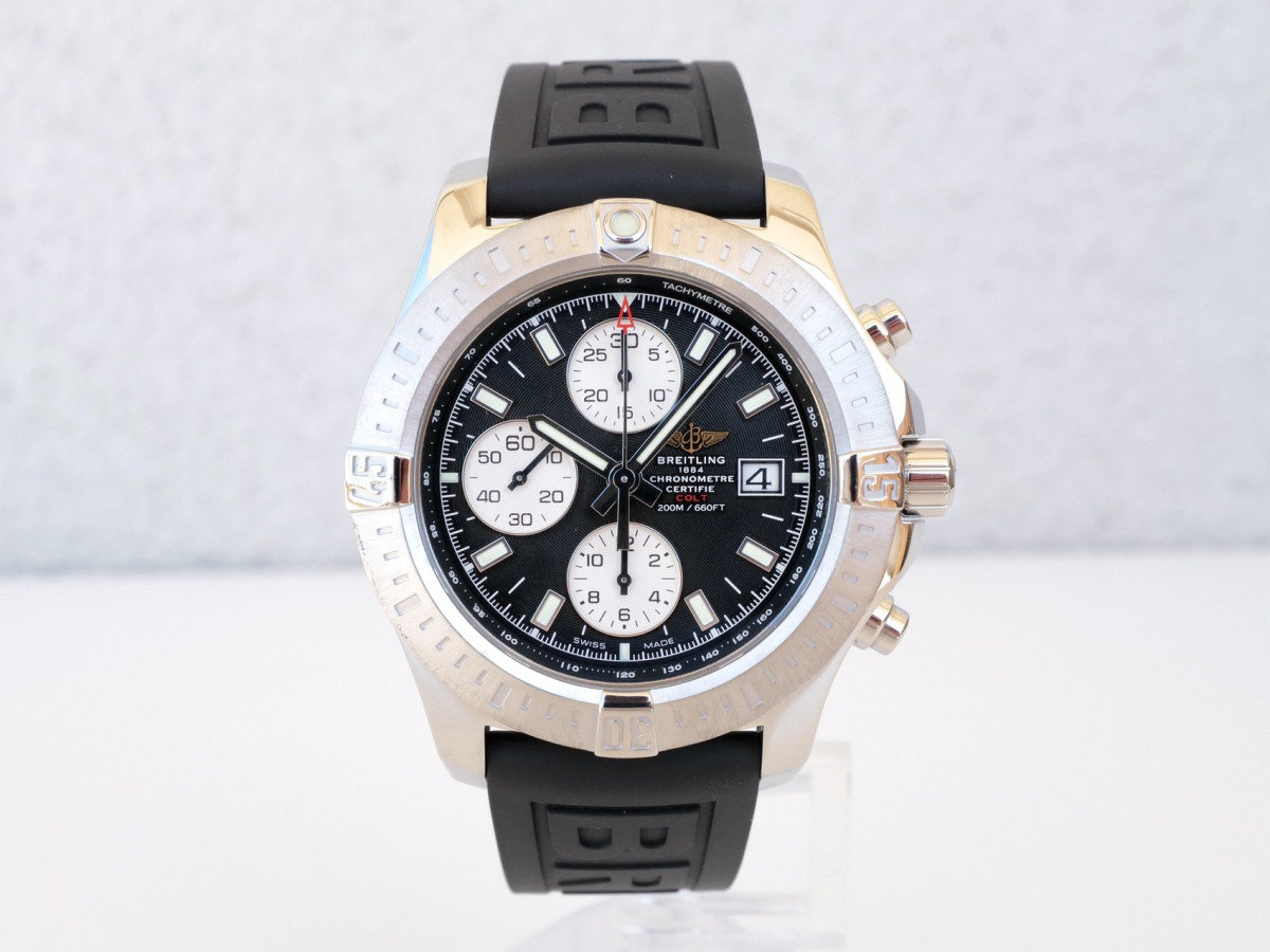 Швейцарський годинник Breitling Colt 44 Automatic Chronograph