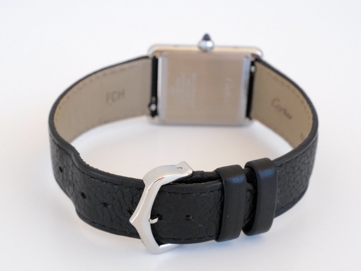 Швейцарський годинник Cartier Tank Must Large Quartz