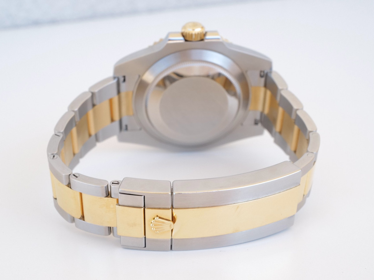 Swiss watch Rolex Submariner Date 40 Black Dial Ceramic Bezel