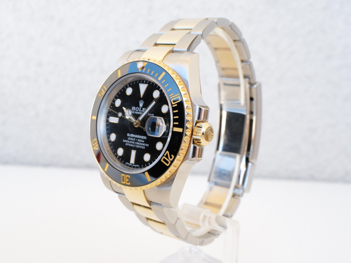 Swiss watch Rolex Submariner Date 40 Black Dial Ceramic Bezel