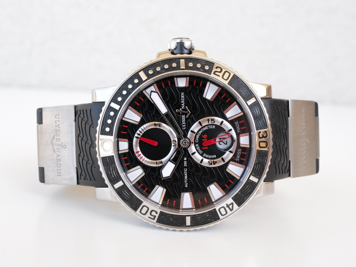 Швейцарские часы Ulysse Nardin Maxi Marine Diver 45 Titanium Black Dial