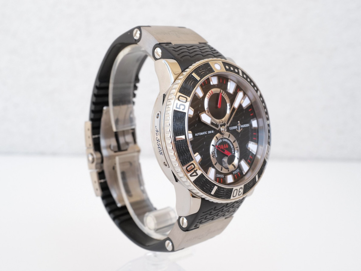 Швейцарские часы Ulysse Nardin Maxi Marine Diver 45 Titanium Black Dial