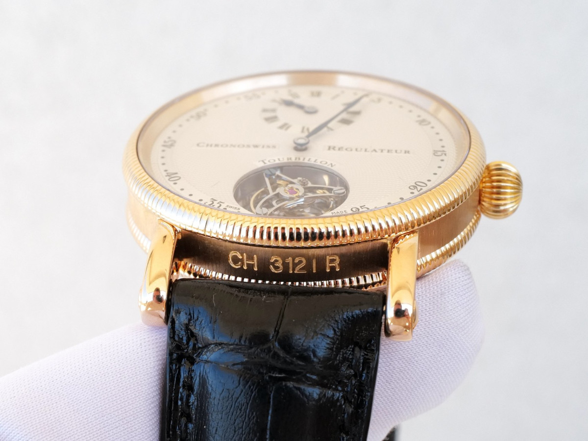 Швейцарские часы Chronoswiss Regulateur Tourbillon 38 Manual Wind 18K Rose Gold
