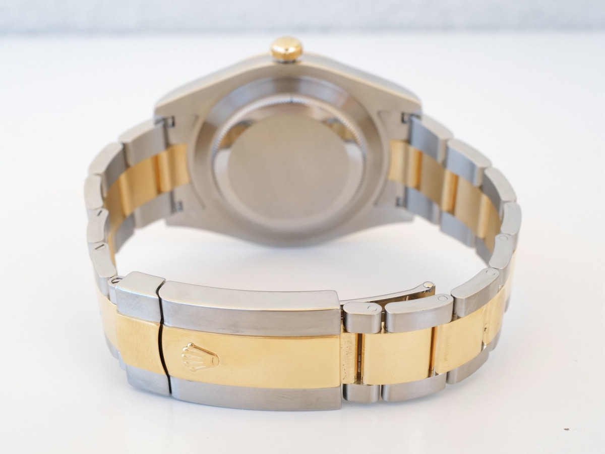 Swiss watch Rolex Datejust II 41 Oyster 18K Yellow Gold Steel Black Roman Dial