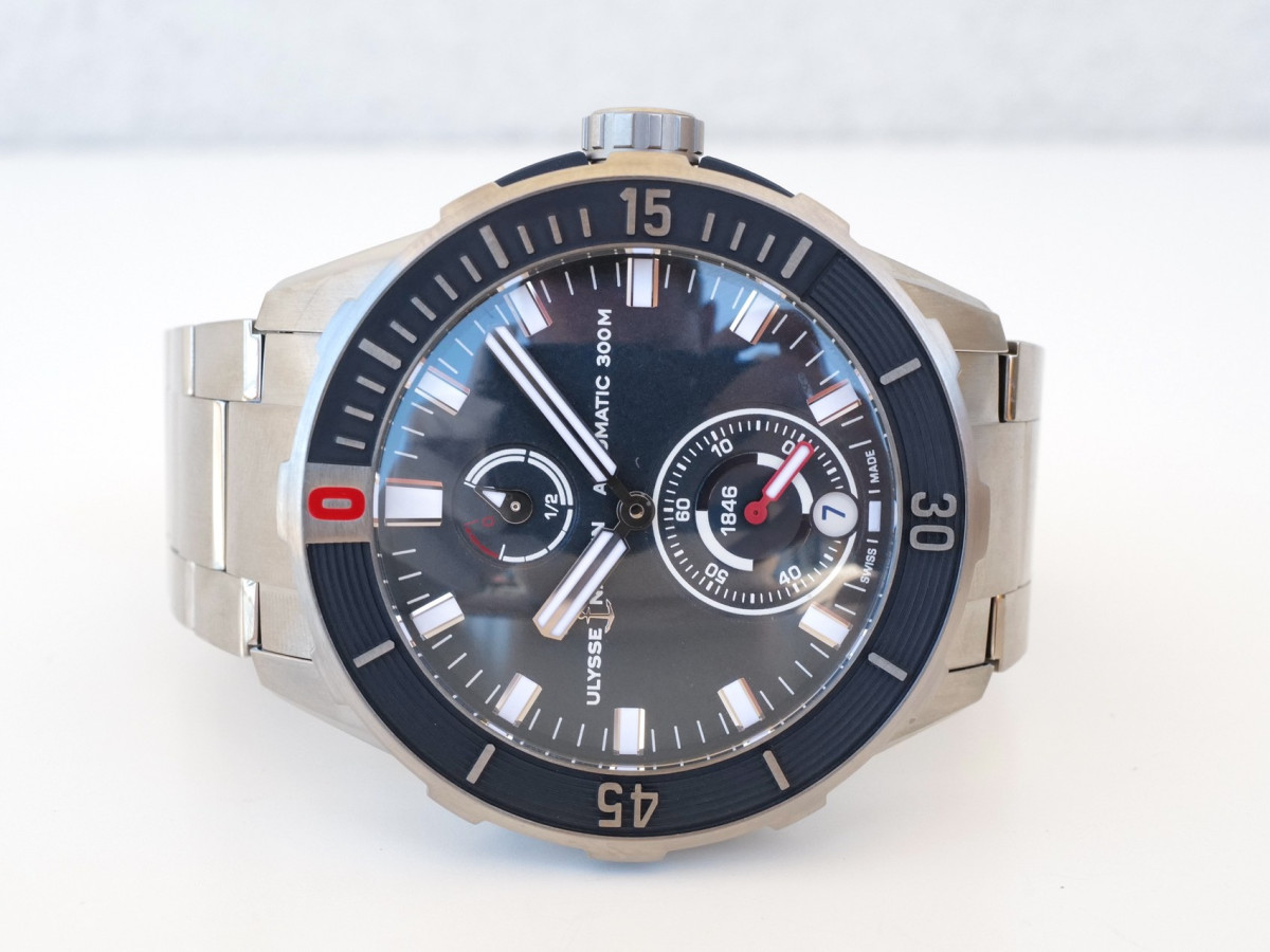 Швейцарские часы Ulysse Nardin Diver Chronometer 44 Titanium