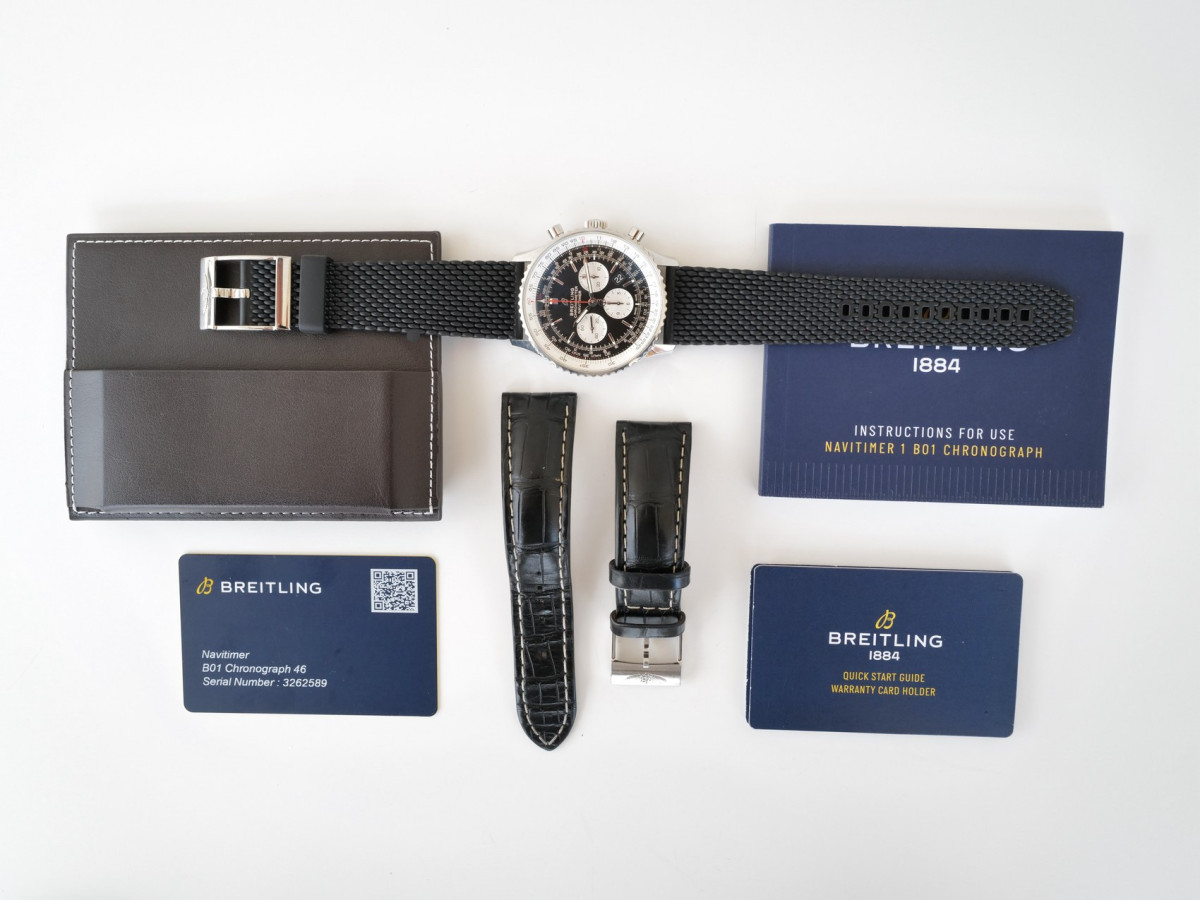 Швейцарський годинник Breitling Navitimer B01 Chronograph 46 Panda Dial