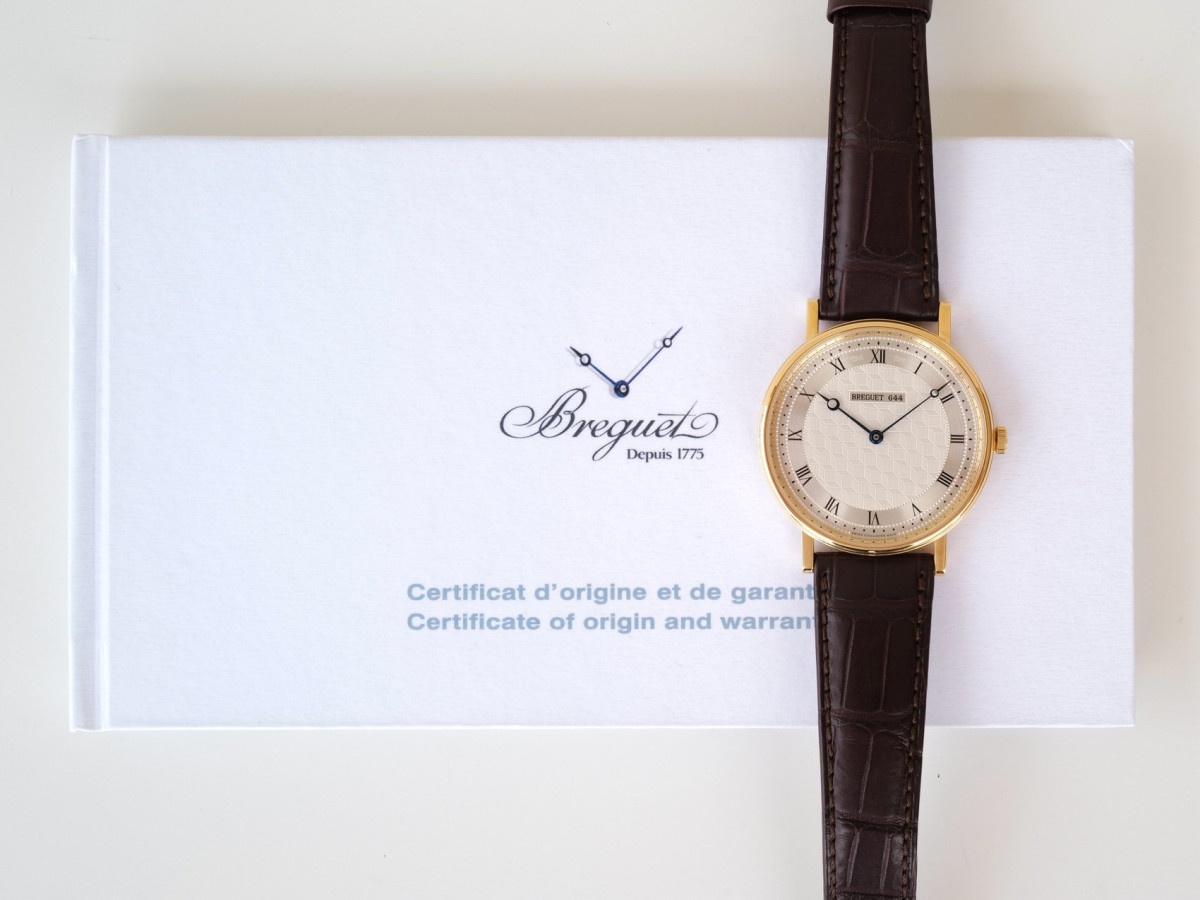 Швейцарський годинник Breguet Classique 41 Manual Wind 18K Yellow Gold