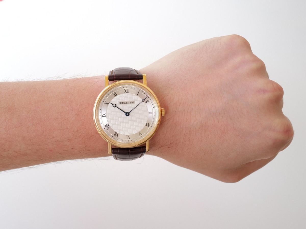 Швейцарський годинник Breguet Classique 41 Manual Wind 18K Yellow Gold