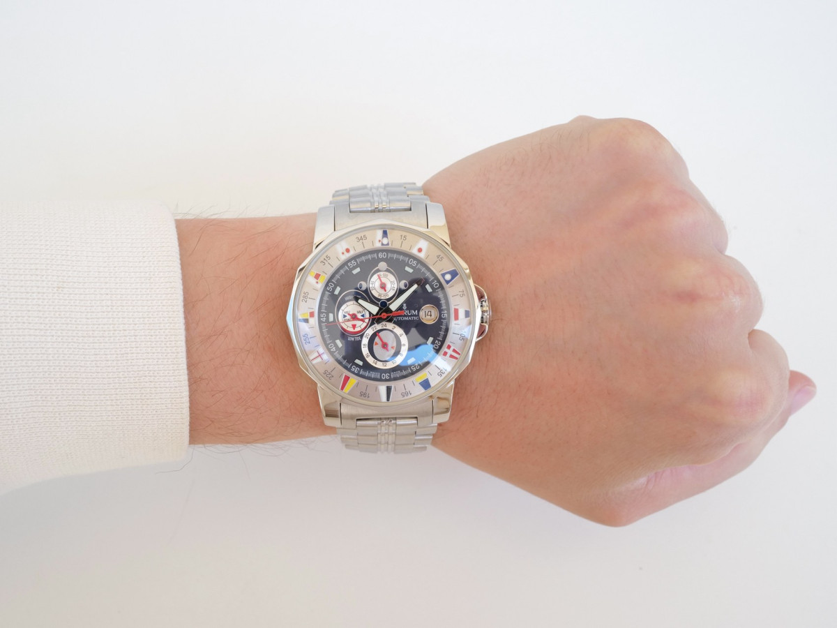 Швейцарський годинник Corum Admiral Cup Tides 44 Blue Dial